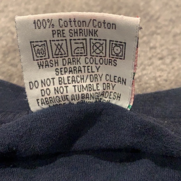 Montreal Canada Tee Size XL - Picture 4 of 5